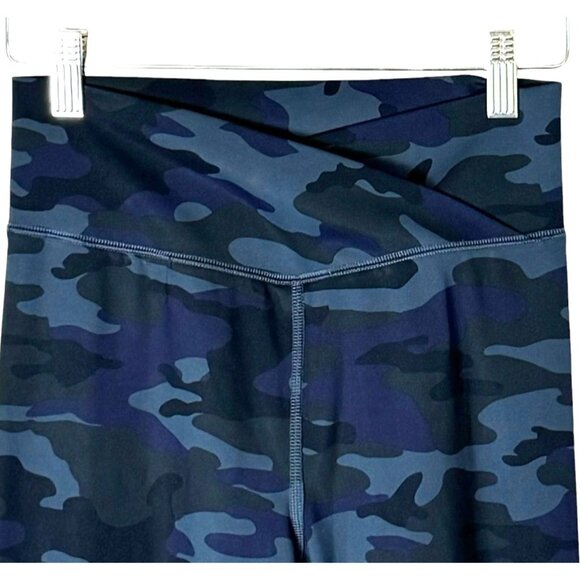 Gap Teen 14-16 Camouflage High-Waisted Leggings Quick Dry &amp; Moisture-Wicking - Picture 3 of 4